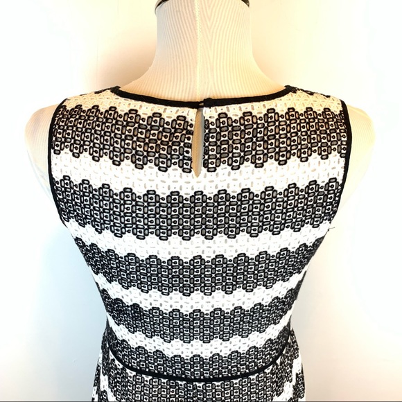 Pure Collection Sleeveless Midi Knee Length Dress. Size 6. Black & White Eyelet - Picture 10 of 11